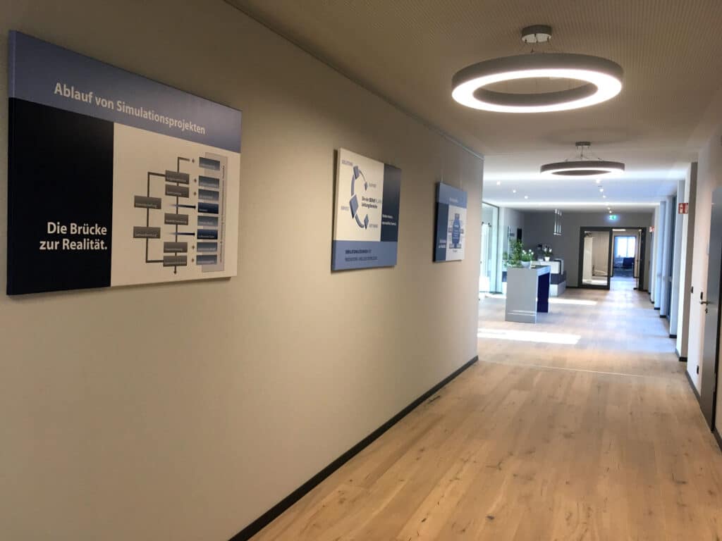 Hanau hallway